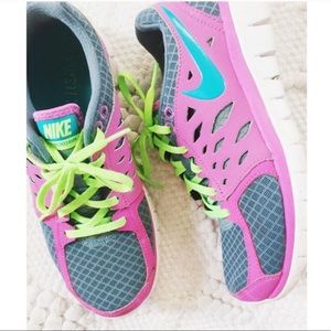 Women’s Nike running shoes size 7
